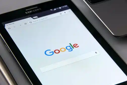 Lire la suite à propos de l’article Déréférencement Google & e-réputation : clés de compréhension